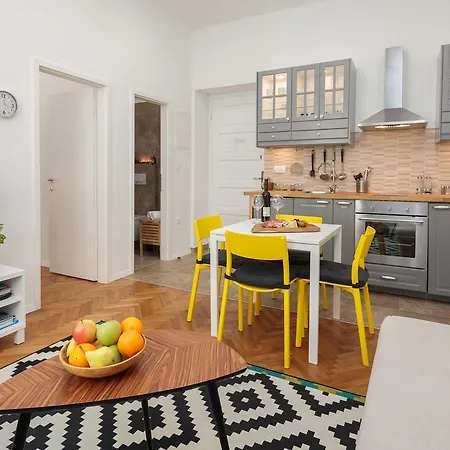 Apartment Sun Square
