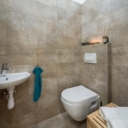 Sun Square Apartment